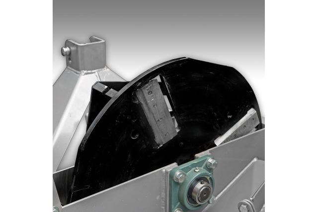 Измельчитель тракторный с гидравлической...