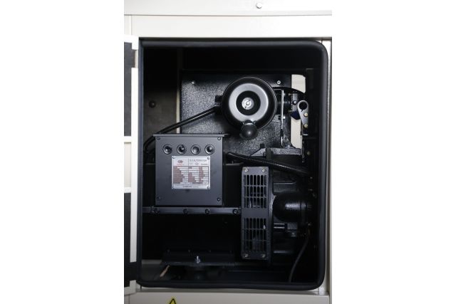 Дизельний генератор UNIVERSAL UND-YD22 KVA