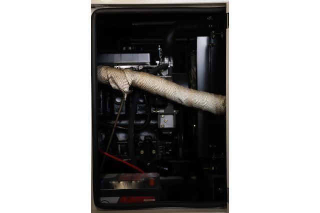 Дизельный генератор UNIVERSAL UND-YD22 KVA