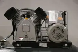 Компрессор поршневой WALTER GK 420-2,2/100 P 3