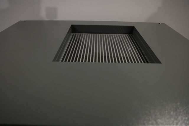 Гвинтовий компресор з ремінним приводом та...