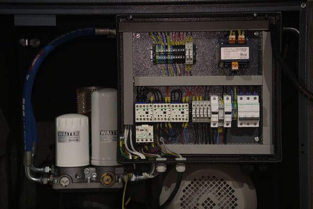 Винтовой компрессор с ременным приводом WALTER...