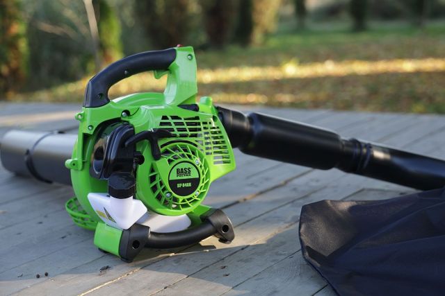 Садовий пилосос-повітродувка Bass Polska