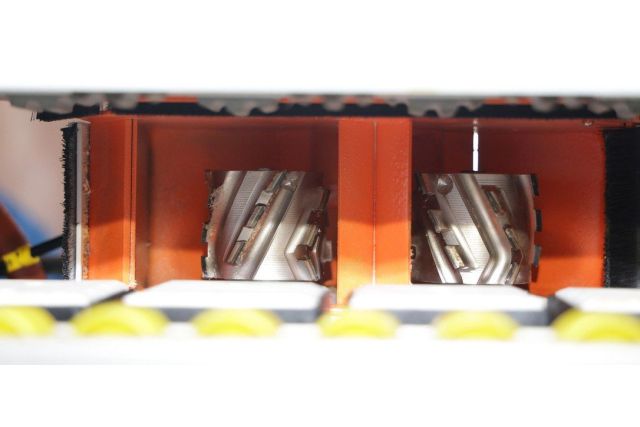 Автоматичний кромкооблицювальний верстат...