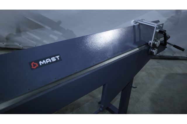 Листозгинальний верстат MAST BSM-2540
