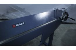 Ручний листозгинальний верстат з ріжучим ножем MAST BSM-2540