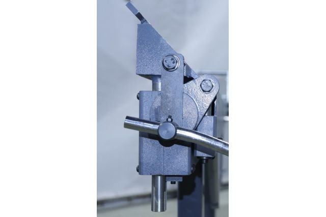 Листогибочный станок MAST BSM-2540