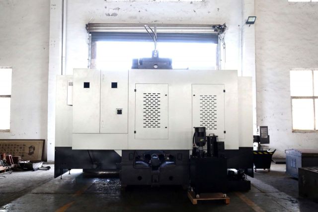 Оброблювальний центр з ЧПК MAST MM 1890