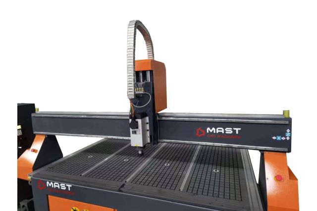 Фрезерний верстат по дереву з ЧПУ MAST 2030