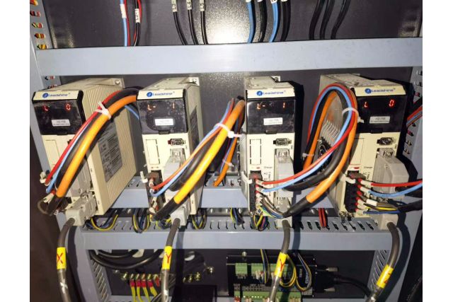 Фрезерный станок по дереву с ЧПУ MAST 2030