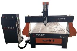 Фрезерний верстат по дереву з ЧПУ MAST 1325