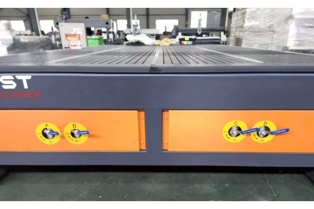 Фрезерный станок по дереву с ЧПУ MAST 1325