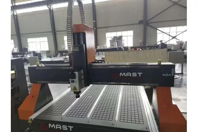 Фрезерный станок по дереву с ЧПУ MAST 1325 6