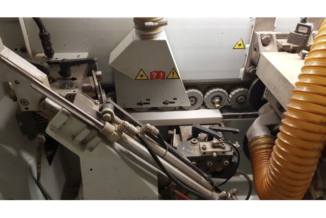 Кромкооблицювальний верстат BRANDT KDF 530 C