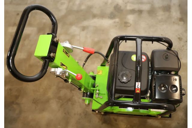 Виброплита Zipper ZI-RPE160C