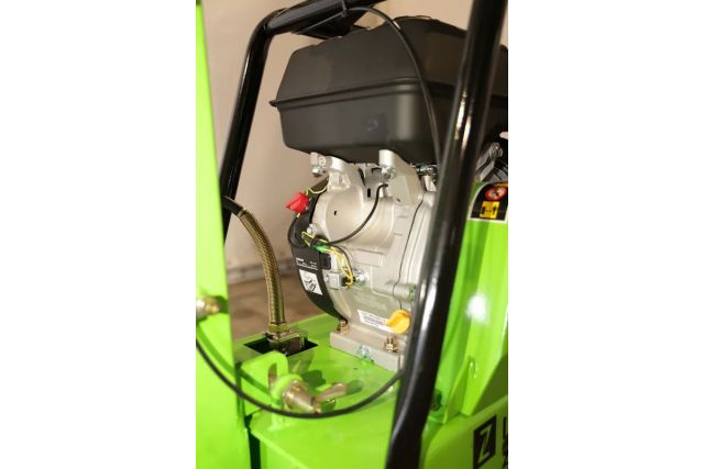 Виброплита Zipper ZI-RPE160C