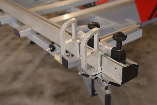 Форматно-раскройный станок Holzmann...