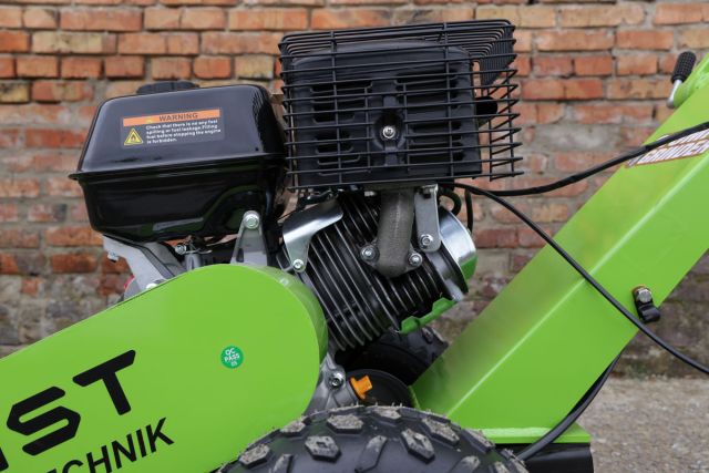 Измельчитель пней MAST Gartentechnik SGR1500