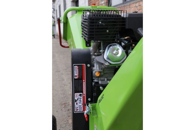 Садовый измельчитель MAST Gartentechnik P4206