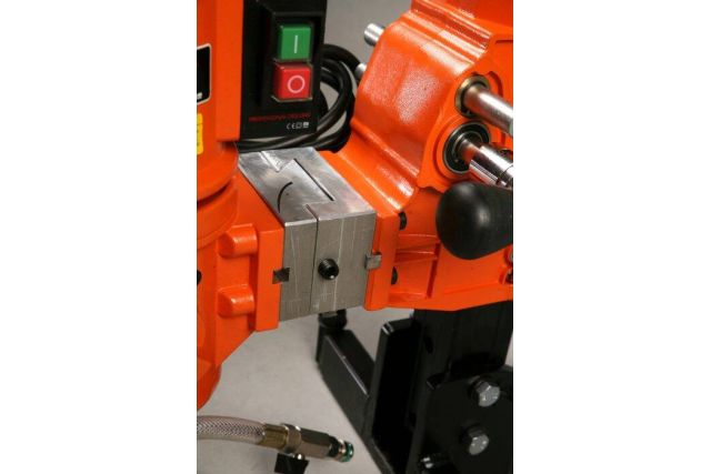 Установка алмазного бурения по бетону Bass...