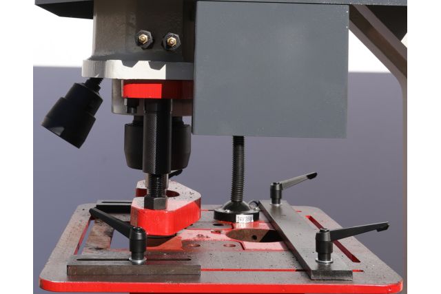 Гидравлические пресс-ножницы MAST Metalltechnik...