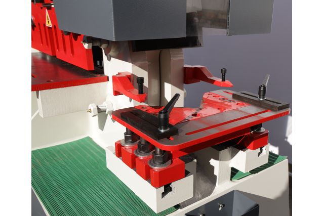 Гідравлічні прес-ножиці MAST Metalltechnik Q35Y-25