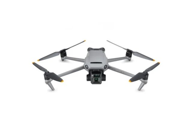 Квадрокоптер DJI Mavic 3