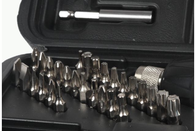 Шуруповерт акумуляторний Bass Polska BP-5318