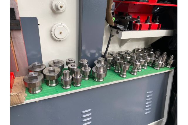 Гидравлические пресс-ножницы MAST Metalltechnik...