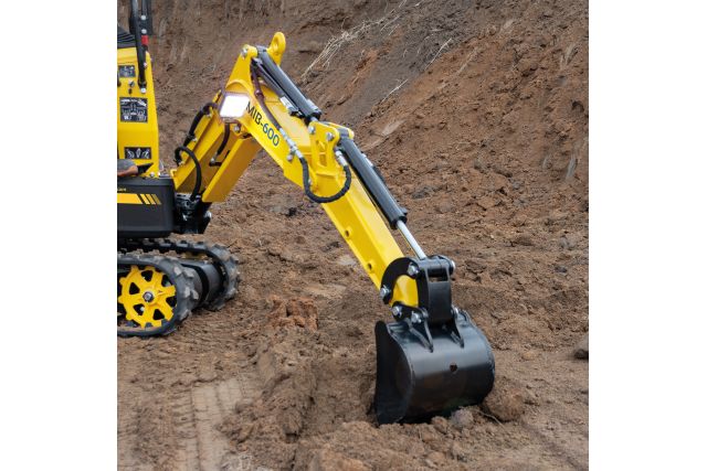 Міні-екскаватор BAMATO MIB-600 в комплекті з...