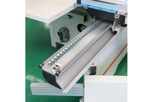 Форматно-раскроечный станок MAST H-RS305 VF3200...