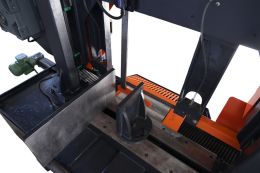 Напівавтоматична двохколонна стрічкова пилка DISPA MAKINA D-Y 550