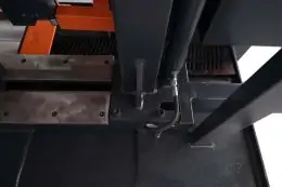 Полуавтоматическая двухколонная ленточная пила DISPA MAKINA D-Y 550 13