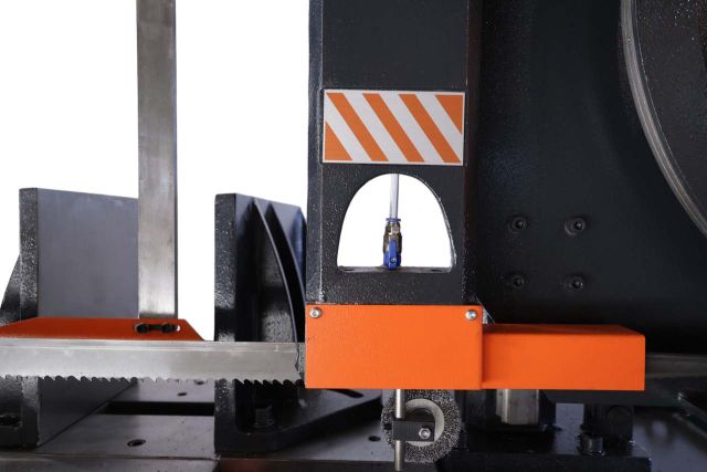 Напівавтоматична двохколонна стрічкова пилка...