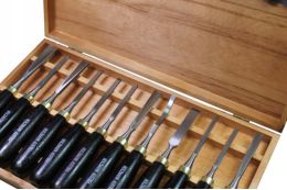 Комплект инструментов для резьбы по дереву 12 шт Holzmann SCH12TLG