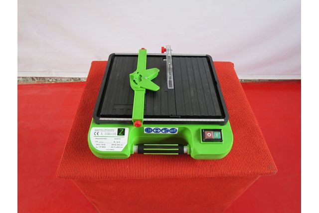 Плиткорезный станок Zipper ZI-FS115