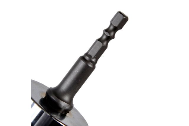 Гаечный ключ с универсальной головкой Bass...