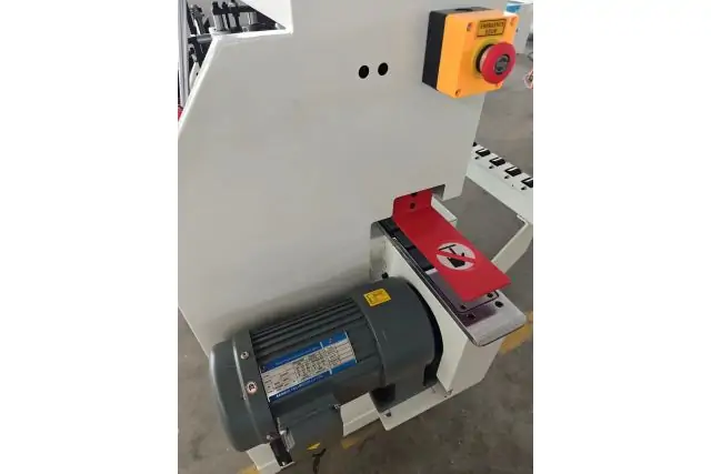 Кромкооблицовочный станок MAST Holztechnik K306 10