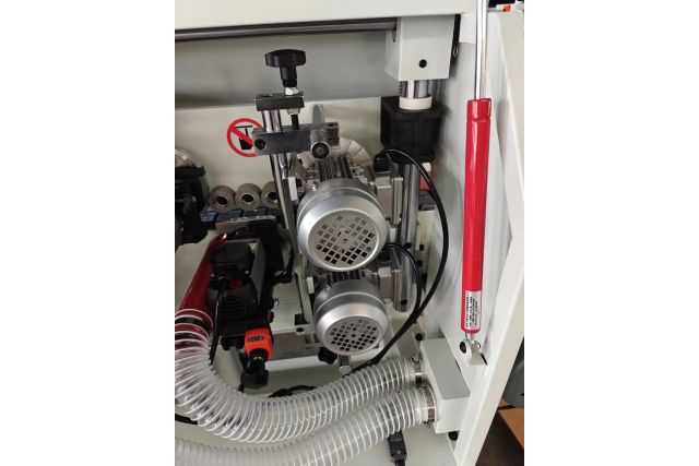 Кромкооблицовочный станок MAST Holztechnik K306