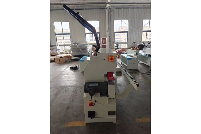 Кромкооблицовочный станок MAST Holztechnik K306