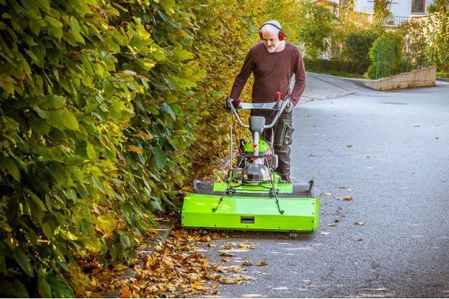 Подметальная машина ZIPPER ZI-KM1000