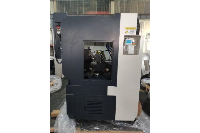 Токарний верстат з ЧПК MAST ML 500x1000 SH8