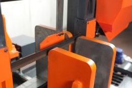 Автоматична двоколонна стрічкова пилка DISPA MAKINA D-SP 550