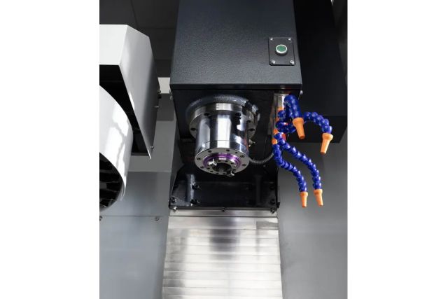 Обробний центр з ЧПК Cormak MILL 530