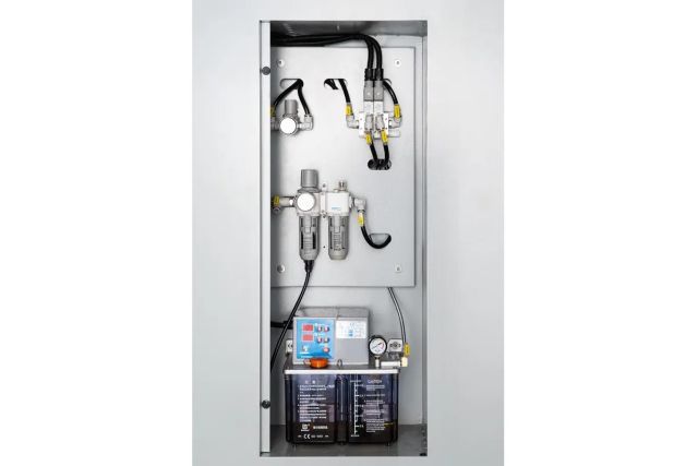 Обробний центр з ЧПК Cormak MILL 530