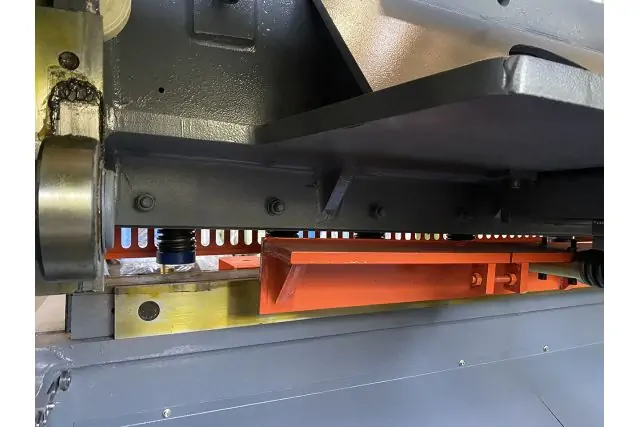 Гидравлические гильотинные ножницы DURMARK QC11K-6X2500 7