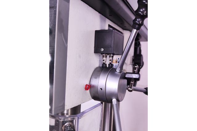 Свердлильний верстат по металу MAST...