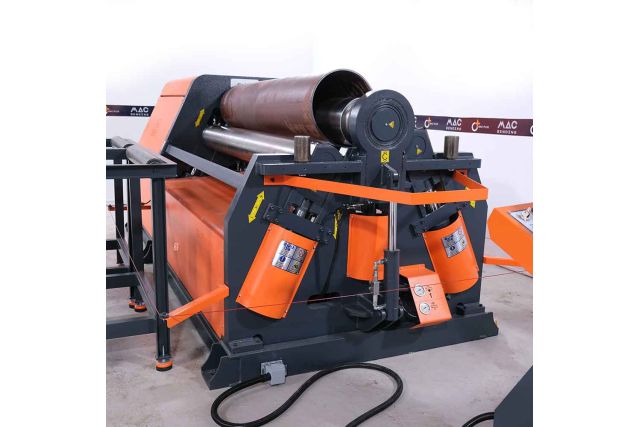 Гідравлічний 4-валковий згинальний верстат...