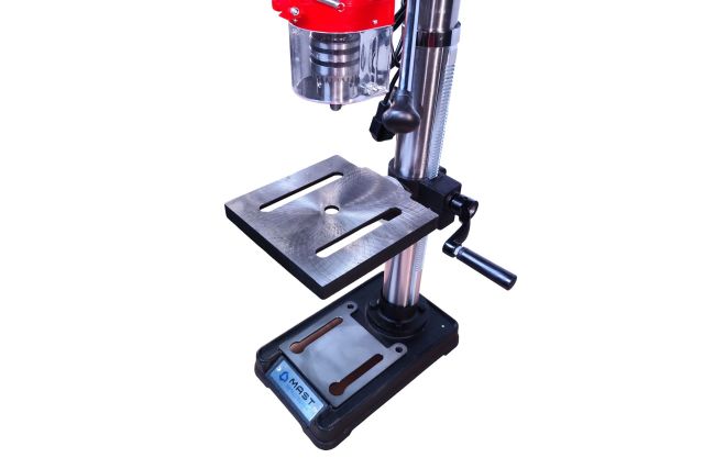 Сверлильный станок по металлу MAST...