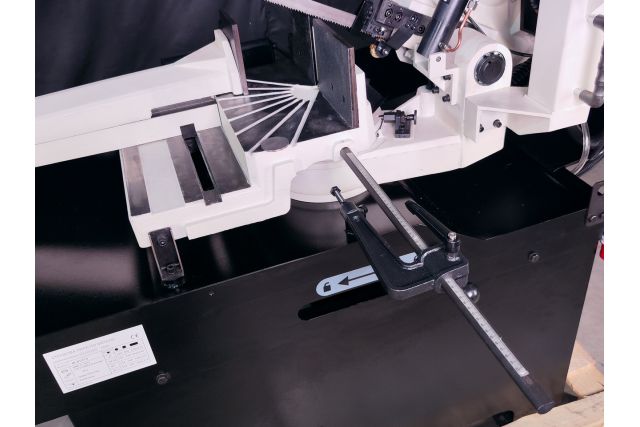 Ленточная пила по металлу MAST Metalltechnik...